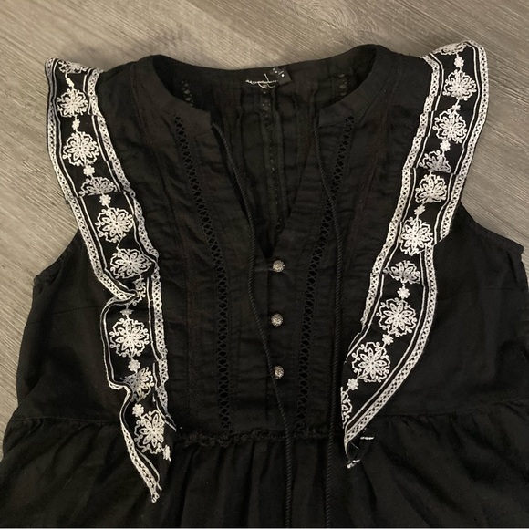 Anthropologie black embroidered ruffle sleeveless top - Picture 5 of 16